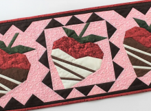 Chocolate Dipped Strawberries Table Runner Pattern