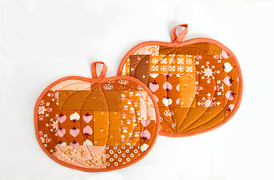Scrappy Quilted Pumpkin Pot Holder Tutorial