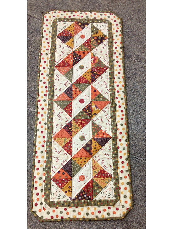 Christmas Twist Table Runner Pattern