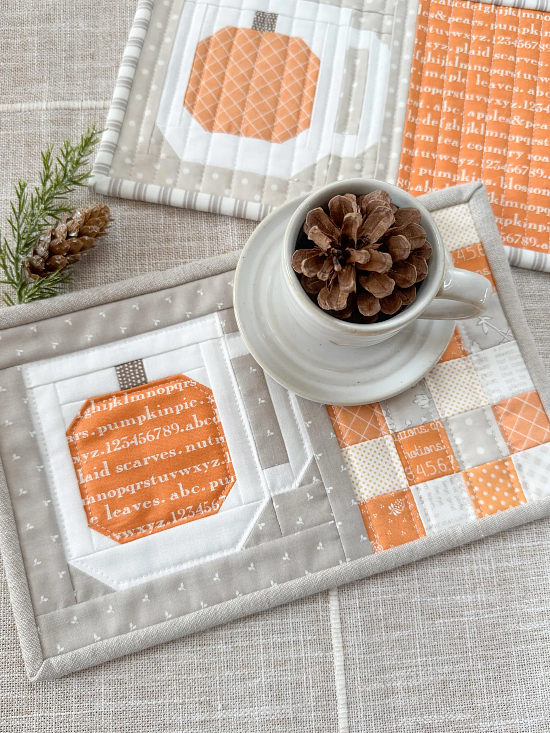 Pattern: Holiday Latte Mug Rugs Pattern