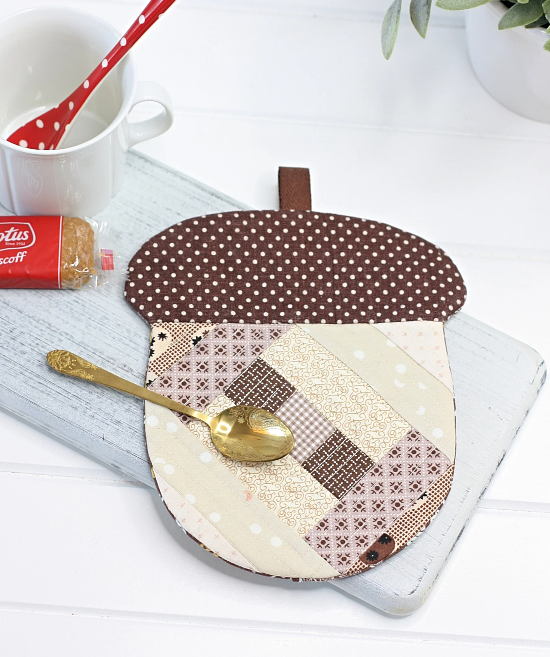Patchwork Acorn Coaster Pattern