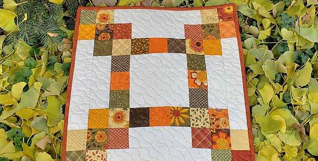 Easy Autumn Table Topper Tutorial
