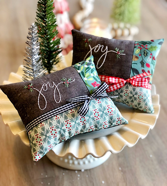 Christmas Joy Mini Pillow Pattern