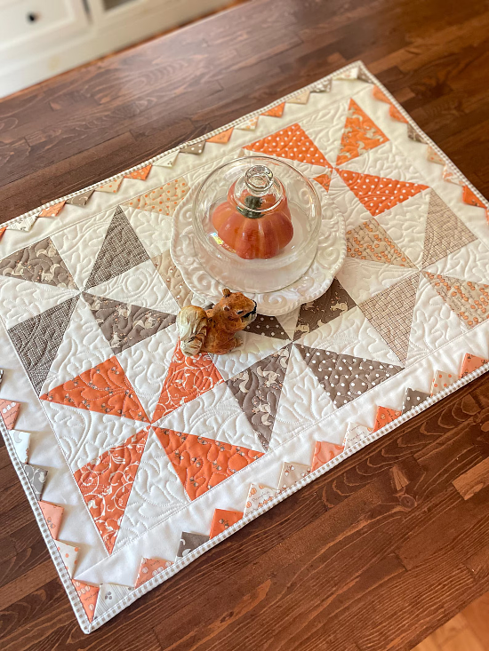 Pinwheels and Prairie Points Table Topper Pattern