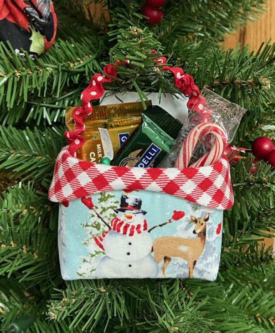 Tiny Treat Baskets Pattern