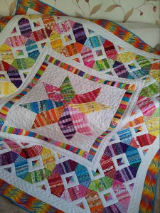 Izy's Scrap Happy Star Quilt Pattern - Quilting Digest