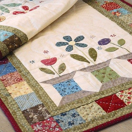 Garden Spools Table Runner Pattern