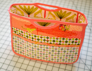 Switch Bags with Ease with This Purse Organizer - Quilting Digest