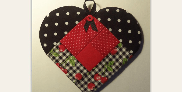 Log Cabin Heart Potholder