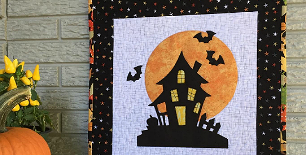 Halloween House Table Topper or Wall Hanging