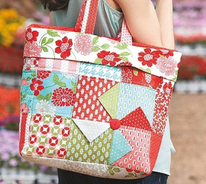 Three Lovely Tote Bags from One Simple Pattern - Quilting Digest