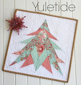 A Beautiful Mini Quilt for the Holidays - Quilting Digest