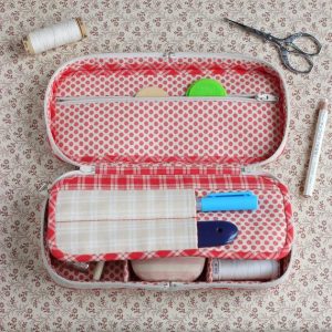 This Little Gem is a Cleverly Organized Sewing Kit - Quilting Digest