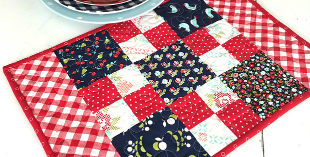 Beginner Charm Pack Placemat Tutorial