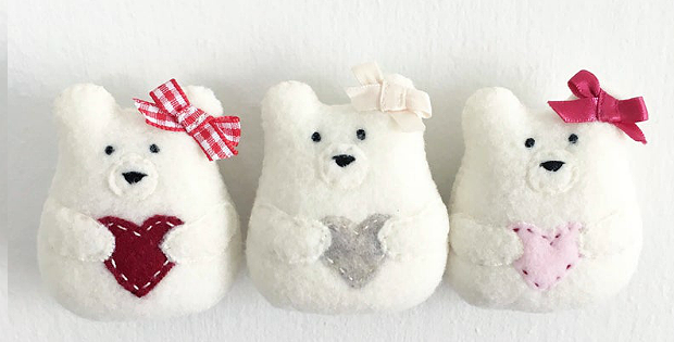 Sweetheart Bear Christmas Ornament Pattern