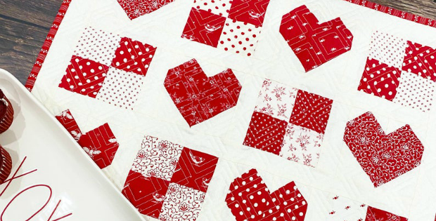 Sweetheart Table Topper Pattern