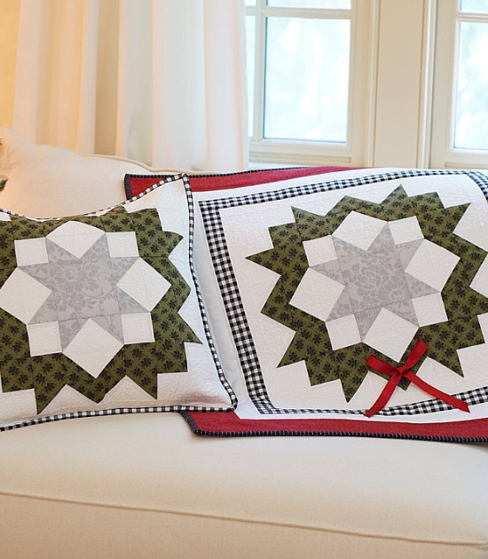 Display This Striking Quilt Every Christmas - Quilting Digest