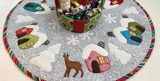 Gnome Homes Christmas Table Top Pattern