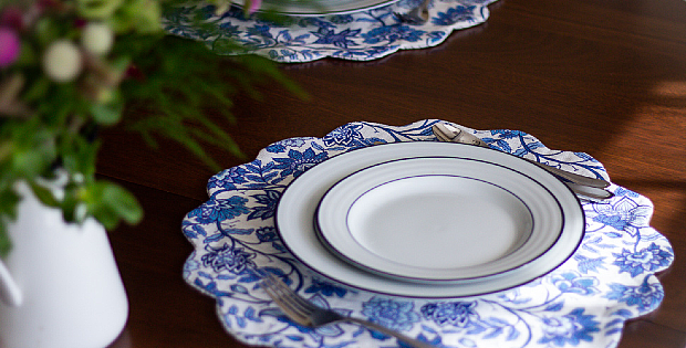 Double-Sided Scalloped Placemats Pattern