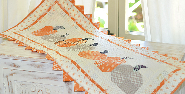 Pumpkins in a Row Table Runner Pattern