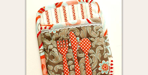 “Let’s Eat” Potholder Tutorial