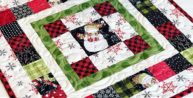 Simply Merry Tabletopper Pattern