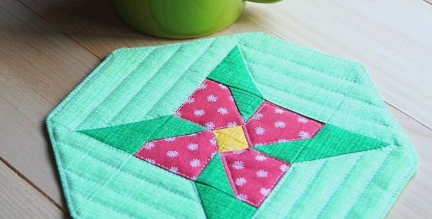 Flower Octagon Mug Mat Tutorial