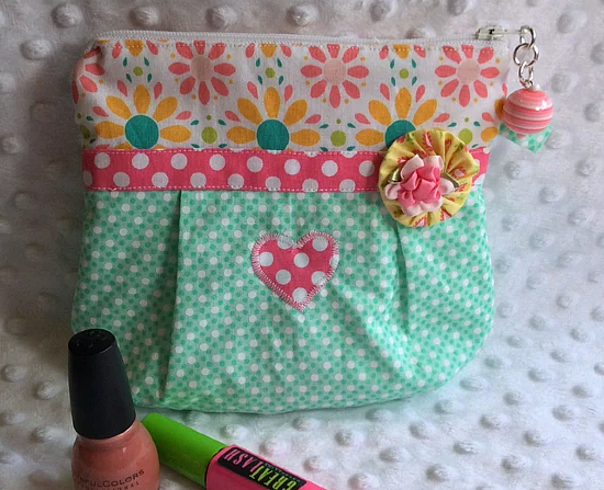 Use This Pretty Bag for Makeup and More - Quilting Digest