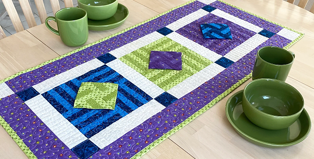 Floating Diamonds Table Runner Pattern