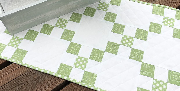 Simple Irish Chain Table Quilt Pattern