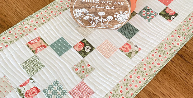 Mini Charm Fun - Daisy Runner Quilt Pattern