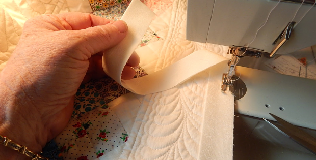 Get Excellent Binding Tips from a Master Quilter