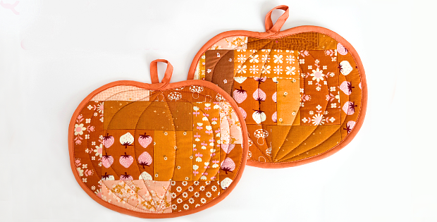 Scrappy Quilted Pumpkin Pot Holder Tutorial