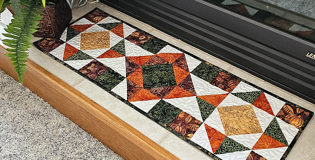 Fall Gatherings Table Runner Pattern