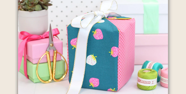 Ribbon Gift Box Pattern