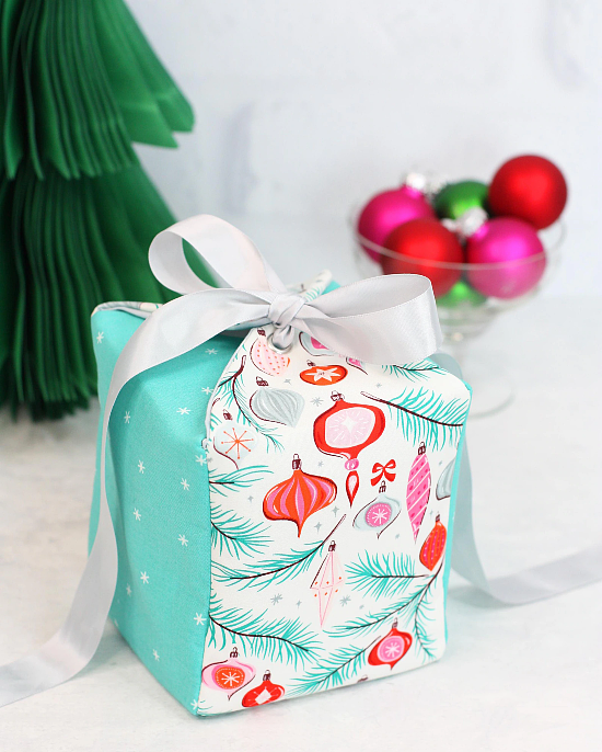 Ribbon Gift Box Pattern