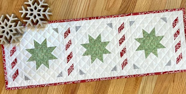 Merry Little Stars Mini Quilt Pattern