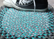Turn Old T-Shirts Into a Charming Rug
